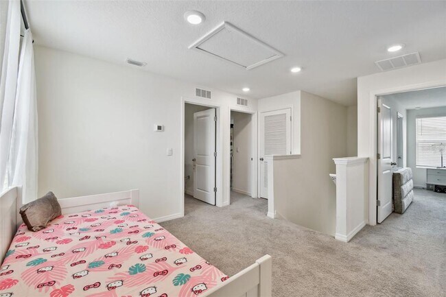 Building Photo - 7380 Sail Clover Ln