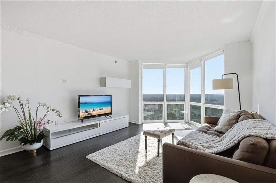 Building Photo - 2870 Pharr Ct S Northwest