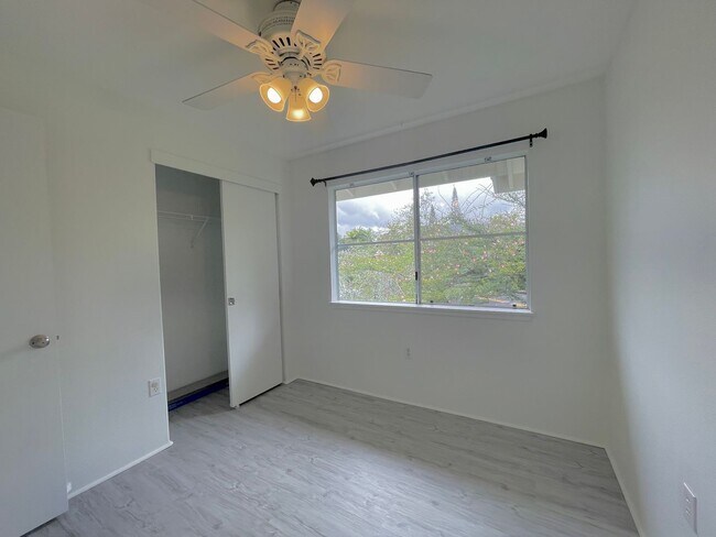 Building Photo - 95-1025 Kaapeha St #208