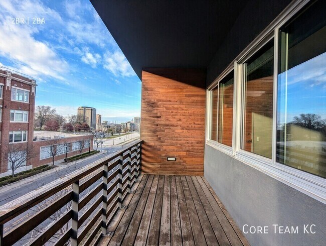 Building Photo - 2903 Gillham Rd