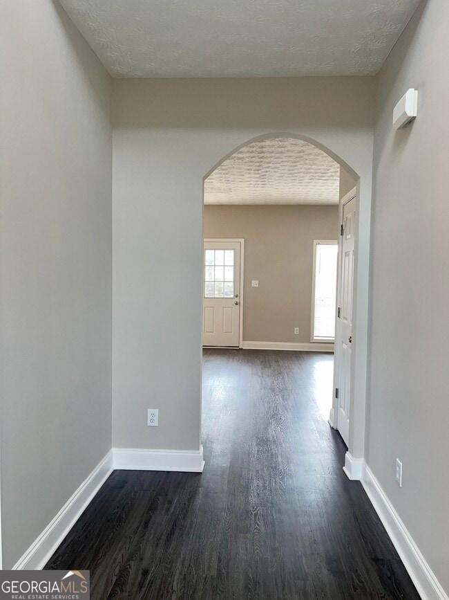 Building Photo - 299 Sheffield Chase