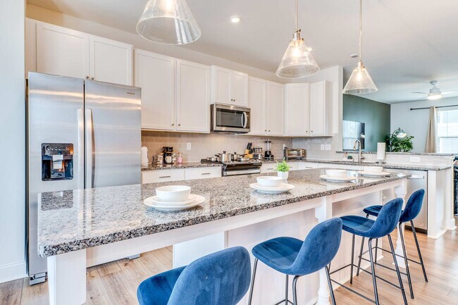 Building Photo - 4016 Bunker Dr