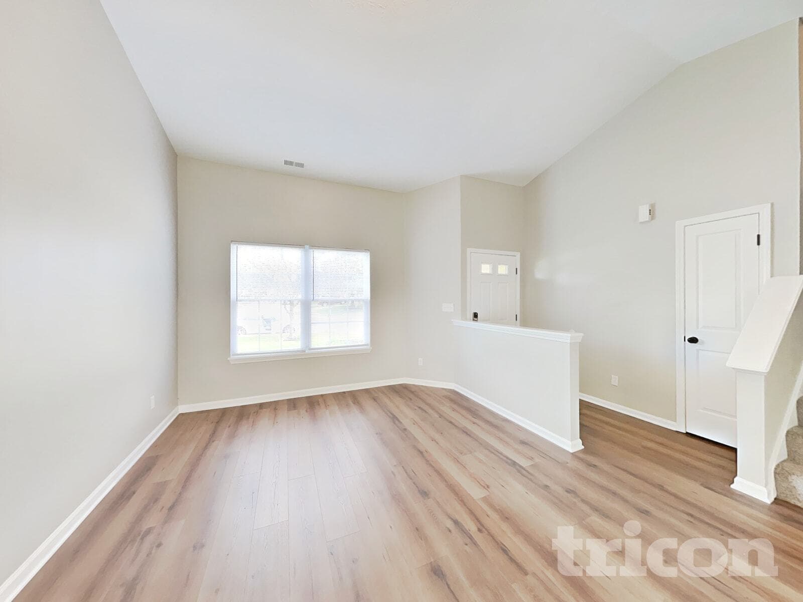 Building Photo - 10229 Park Valley Dr