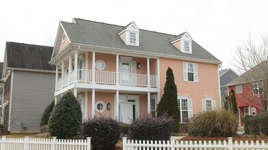 Building Photo - Charleston Style Home in Desirable Clayton Community