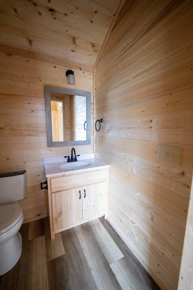 Building Photo - 157 Wideview Dr