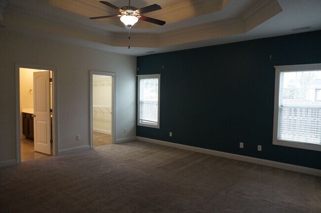 Building Photo - 3 Bedroom 2 Full Bathroom w/ Bonus Room located in The Preserves at Tidewater, Sneads Ferry!
