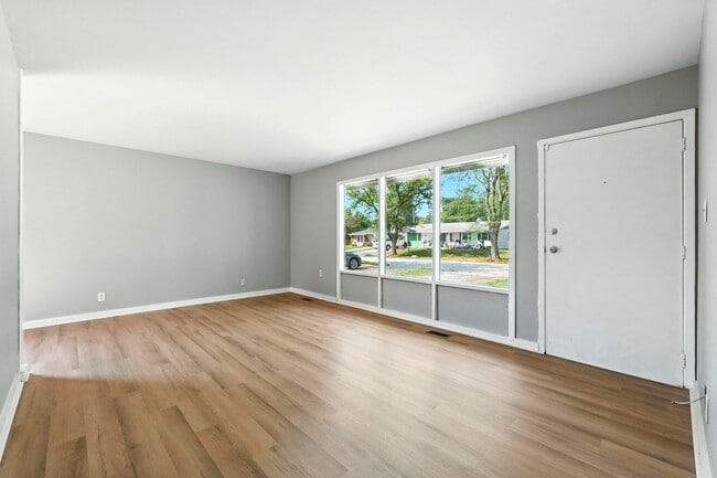 Building Photo - 3 bedroom home!