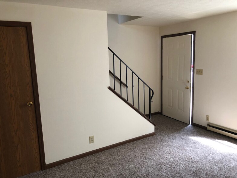 Building Photo - 660 N Highland Ave