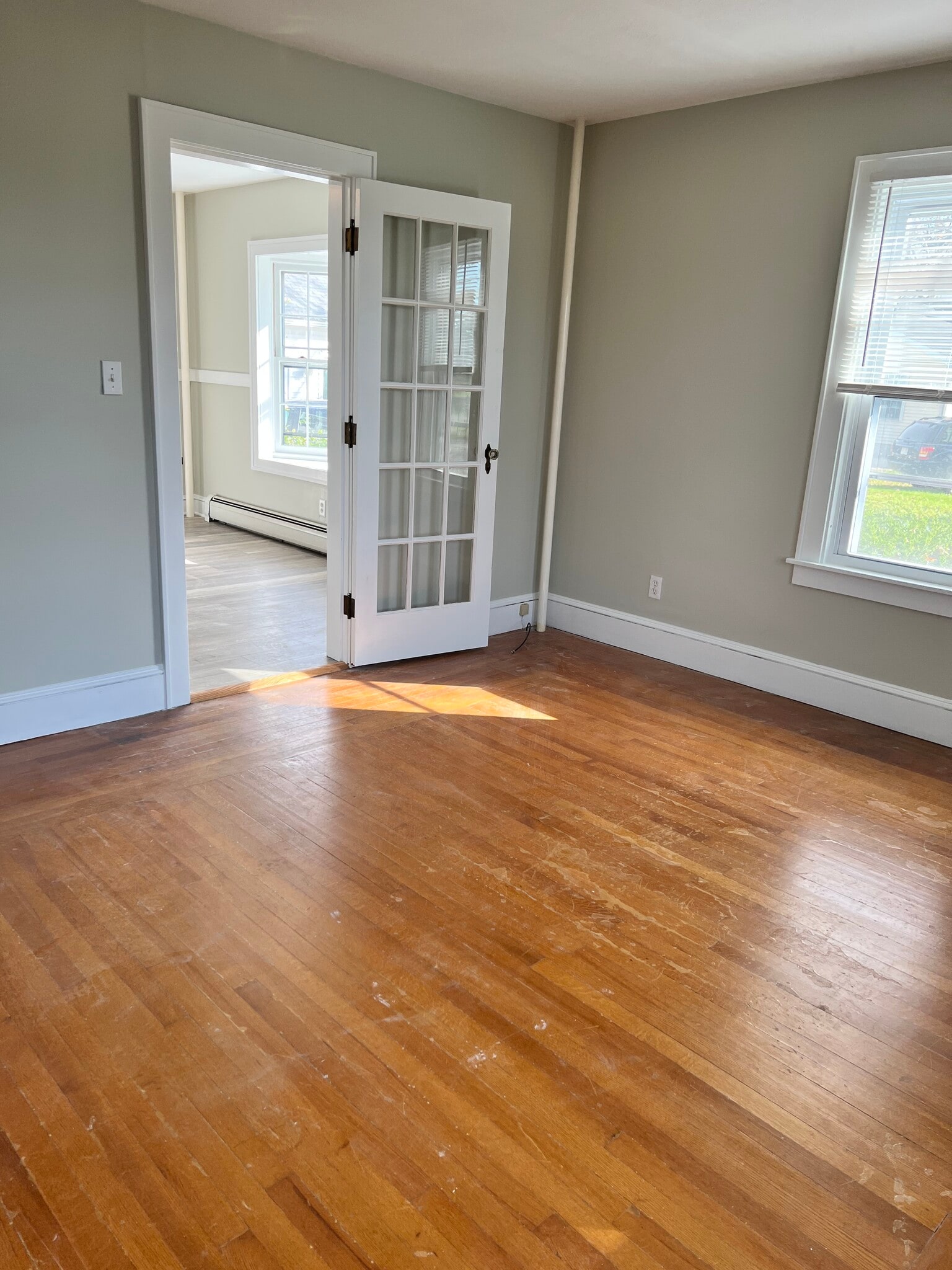 Building Photo - 2 East St