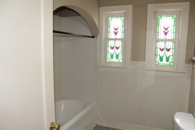 Building Photo - 2615 22nd St