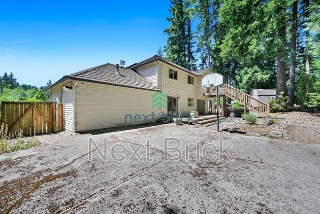 Building Photo - 21501 21st Ave W