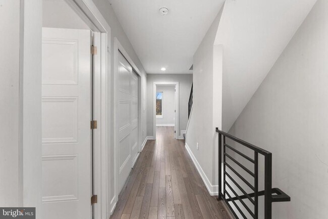 Building Photo - 1407 N 8th St