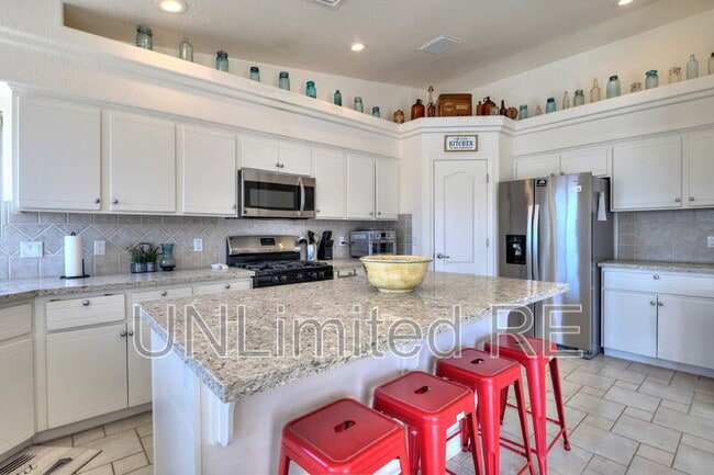 Building Photo - 304 Acoma Blvd S