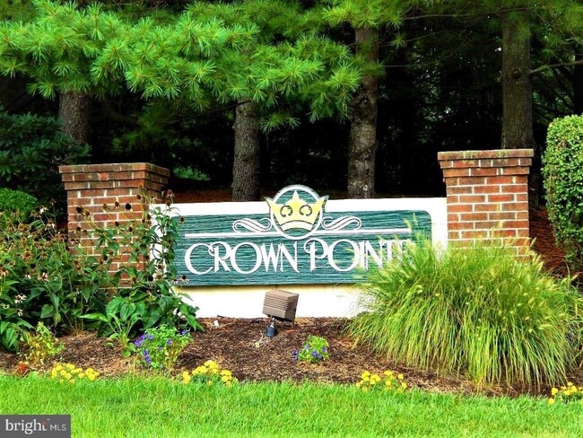 Building Photo - 1606 Diamond Dr