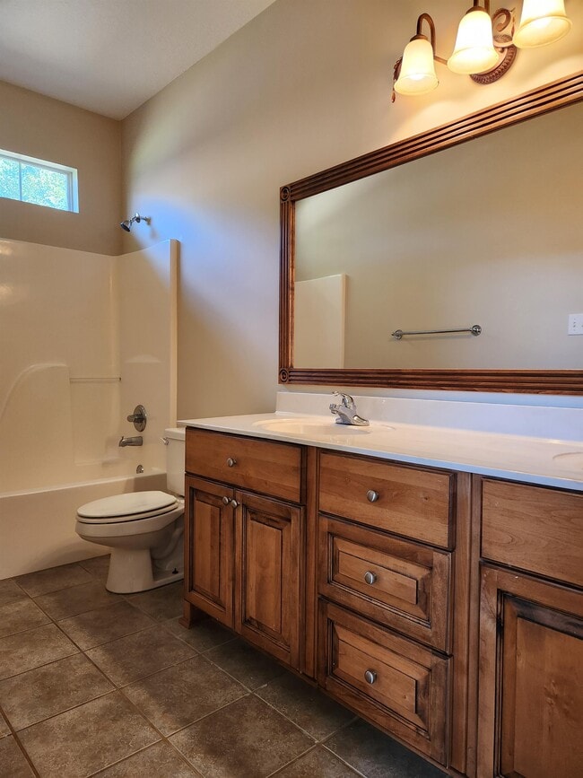 Building Photo - 6320 Luckey Ln