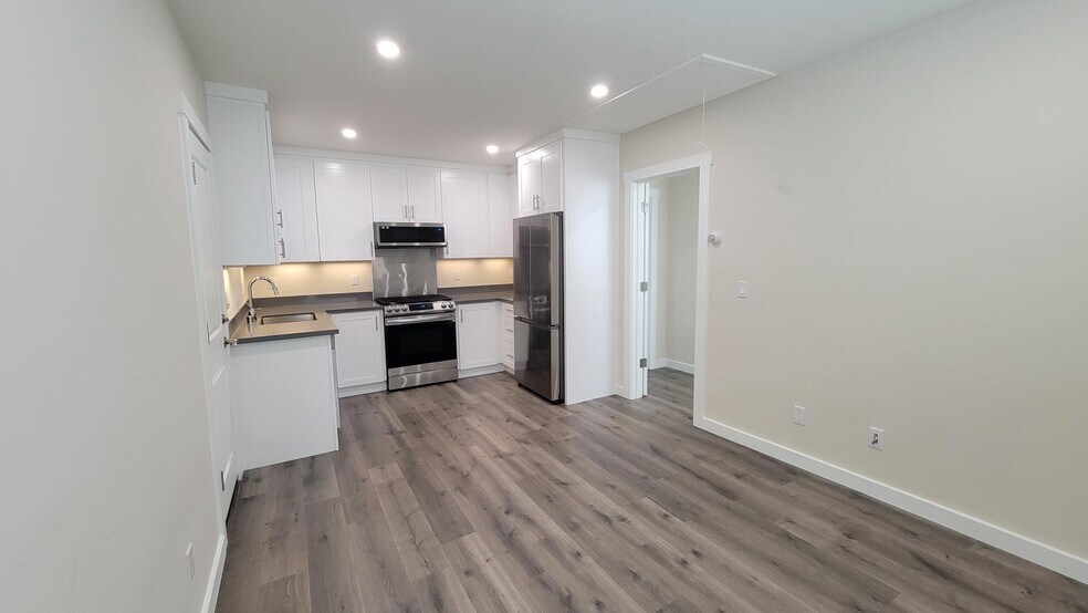 Living/Kitchen Area - 310 Cypress Ave