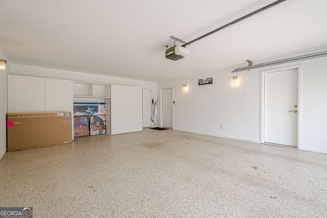 Building Photo - 2269 Briarwood Hills Dr NE