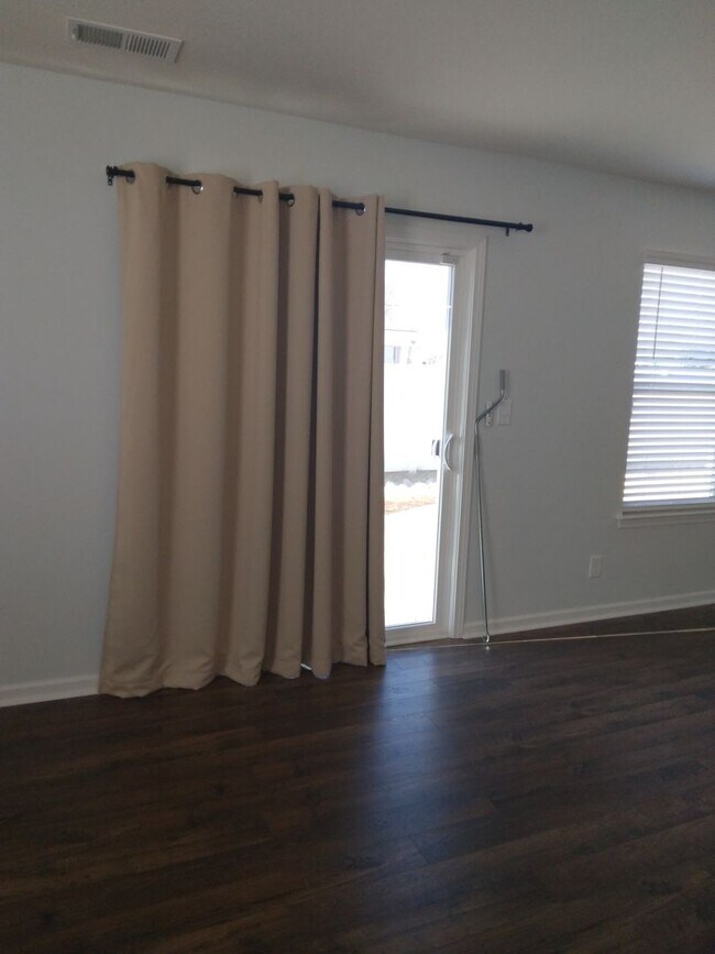 Building Photo - Single Family Home in Talbott, TN