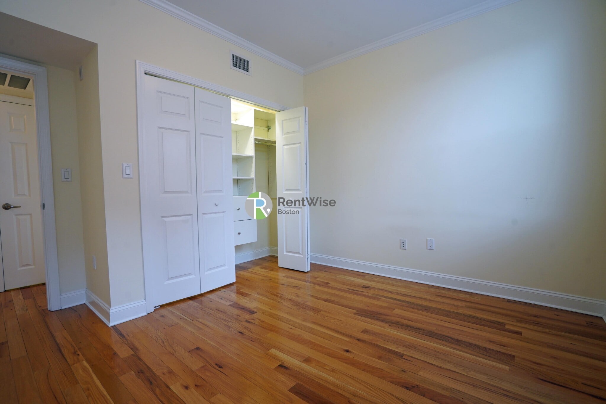 Building Photo - 1 Chauncy St