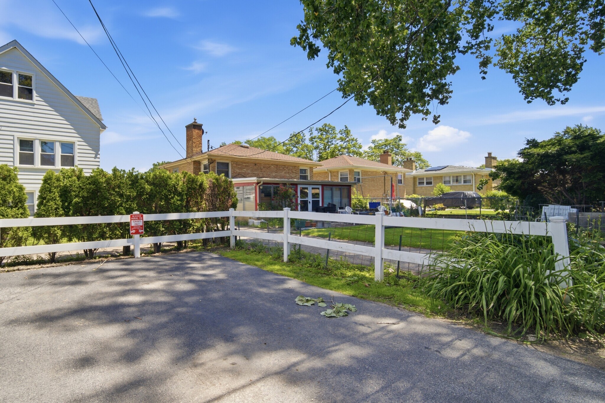Building Photo - 7314 N Crawford Ave