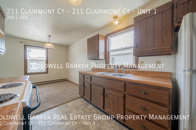 Building Photo - 211 Clairmont Ct