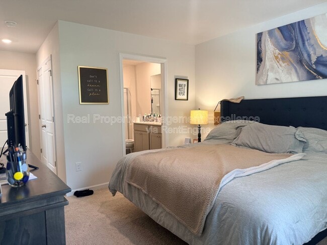 Building Photo - 58 Sweet Mdw Rd