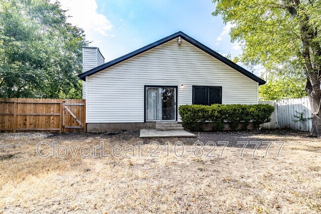 Building Photo - 535 E Ashley Rd