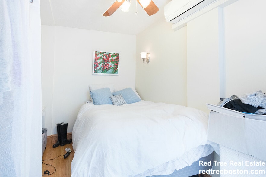 Building Photo - 89 Myrtle St