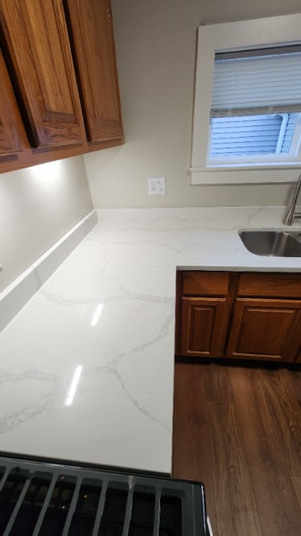 Building Photo - 41270 N Bayside Dr