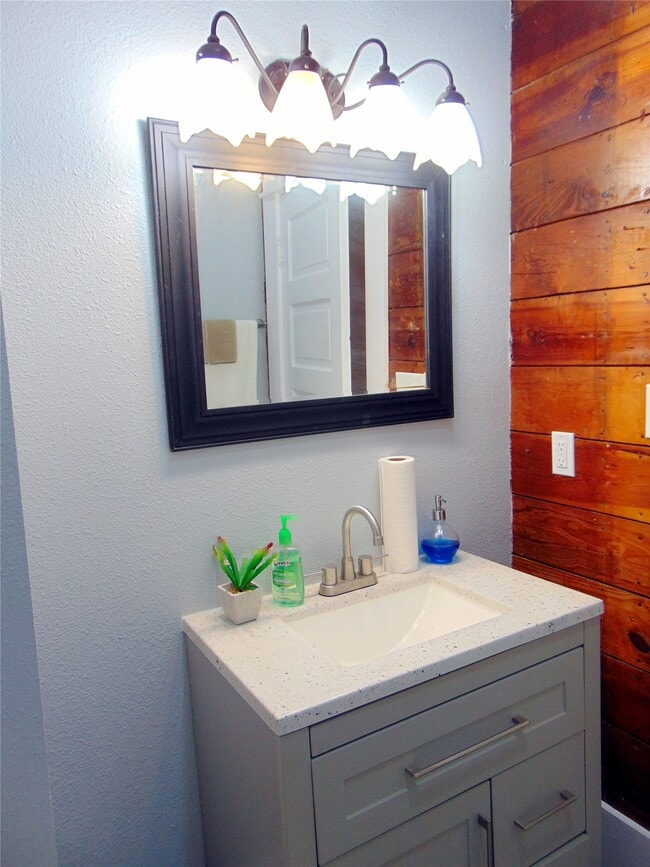 Building Photo - 3420 Avenue R