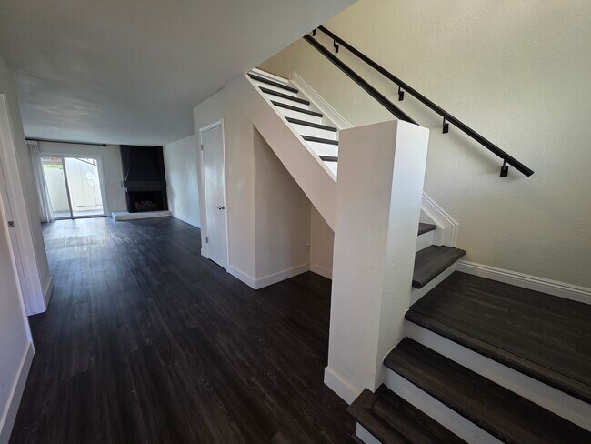 Building Photo - 4030 Mt Acadia Blvd