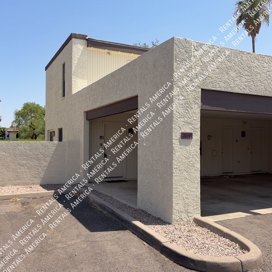 Building Photo - 4809 E Euclid Ave
