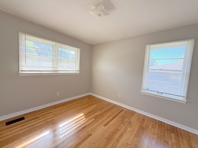 Building Photo - 603 Austin Dr NW