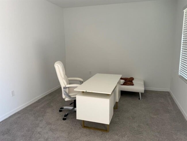 Building Photo - 3440 Ivy Holw Dr