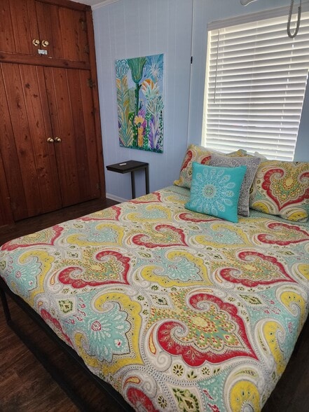 Guest bedroom queen bed. - 117 Trout Ave