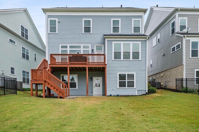 Building Photo - 1015 Celebration Dr