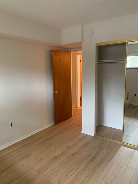 Building Photo - 6 Aspen Way