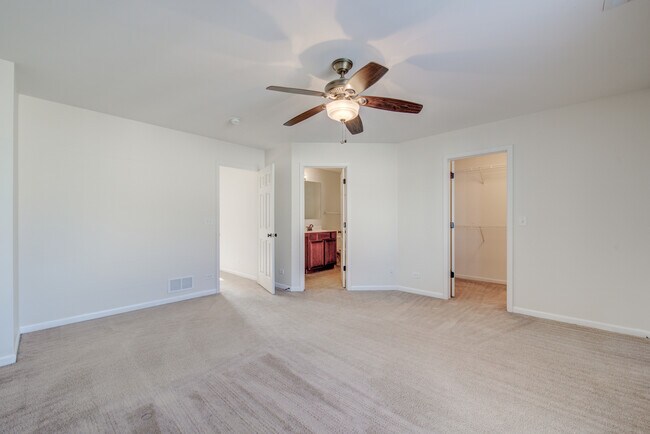 Building Photo - 3414 Cameron Dr