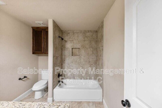 Building Photo - 4904 Ridglea Hills Ct