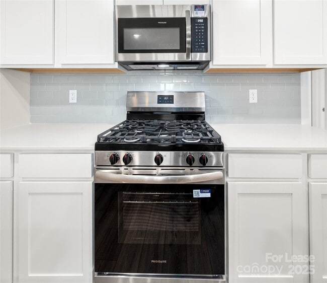 Building Photo - 108 Rock Ave