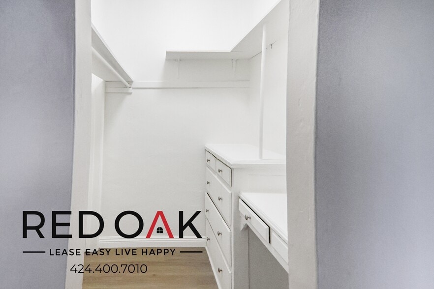 Building Photo - 366 Hayworth Ave