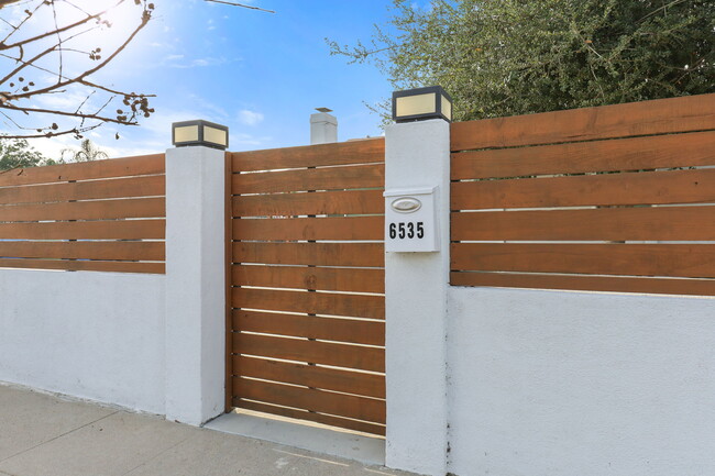 Building Photo - 6535 Ben Ave