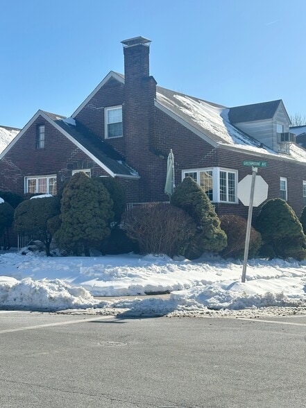 Building Photo - 468 Greenmount Ave