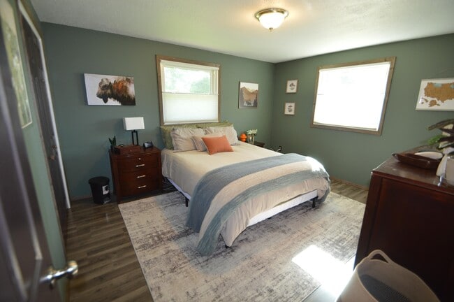 Building Photo - 610 Elizabeth St