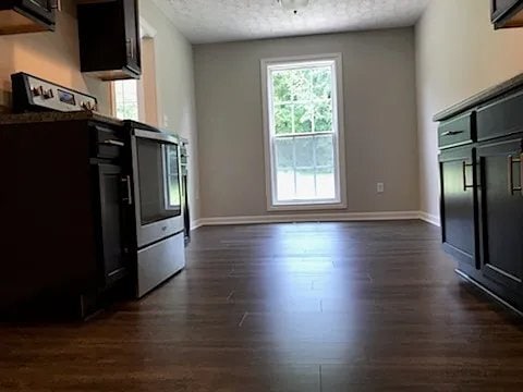 Building Photo - 472 Crossfield Way