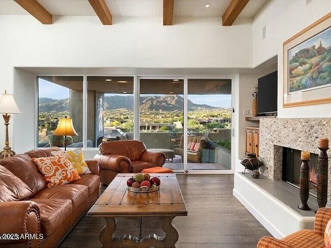 Building Photo - 9898 E Graythorn Dr