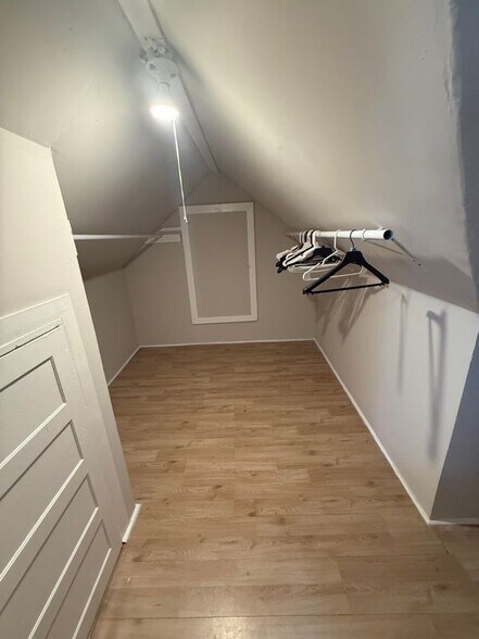 Building Photo - 812 Edgewood Ave