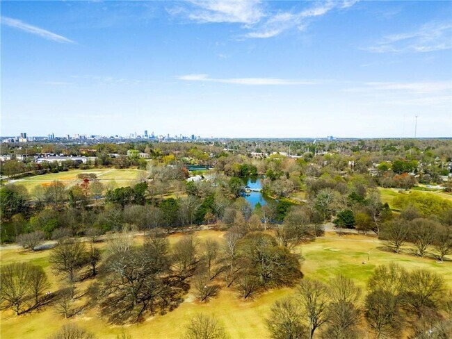 Building Photo - 349 9th St NE