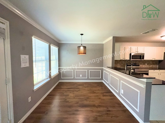 Building Photo - For Lease: Corner Townhome near DFW Airport - 3BR/2.5BA, Private Pool, Attached Garage, W/D Included