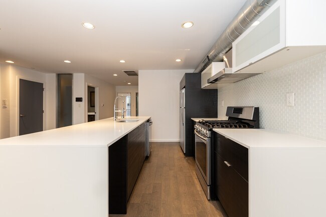 Building Photo - 1422 N 7th St